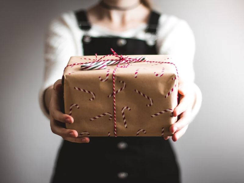 The Art of Gifting: Unlocking the Power of Thoughtful Gestures