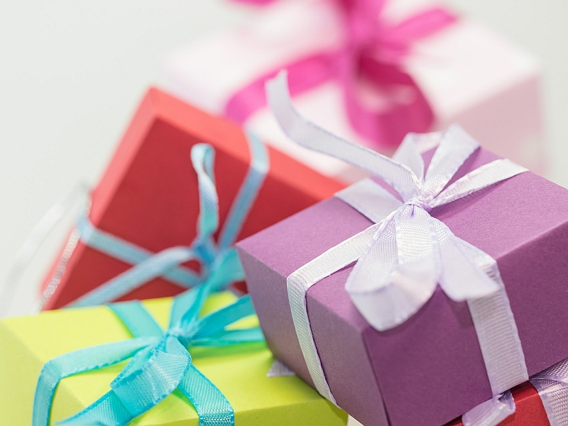 The Art of Giving: Unlocking the Power of Unique Gifts