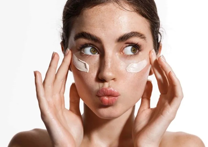 A Beginner’s Guide on Essence in Skincare