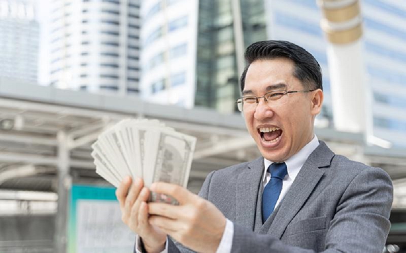 The Pros and Cons of Getting a Payday Loan from a Money Lender in Singapore